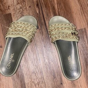 Chanel Size 41 Olive green slides